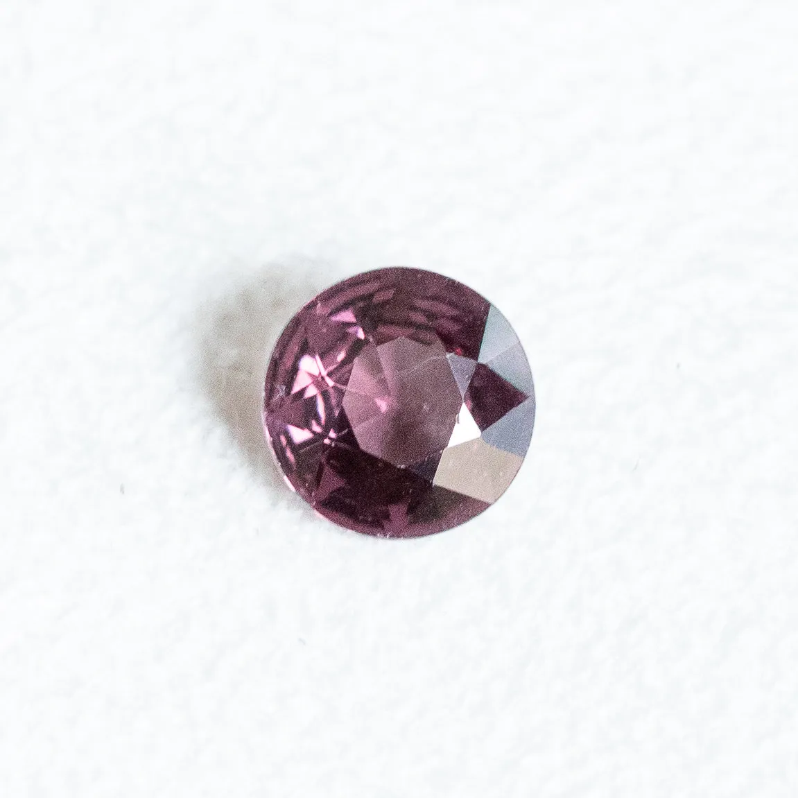 1.25CT ROUND DEEP PURPLISH PINK BURMESE SPINEL, 7.35MM