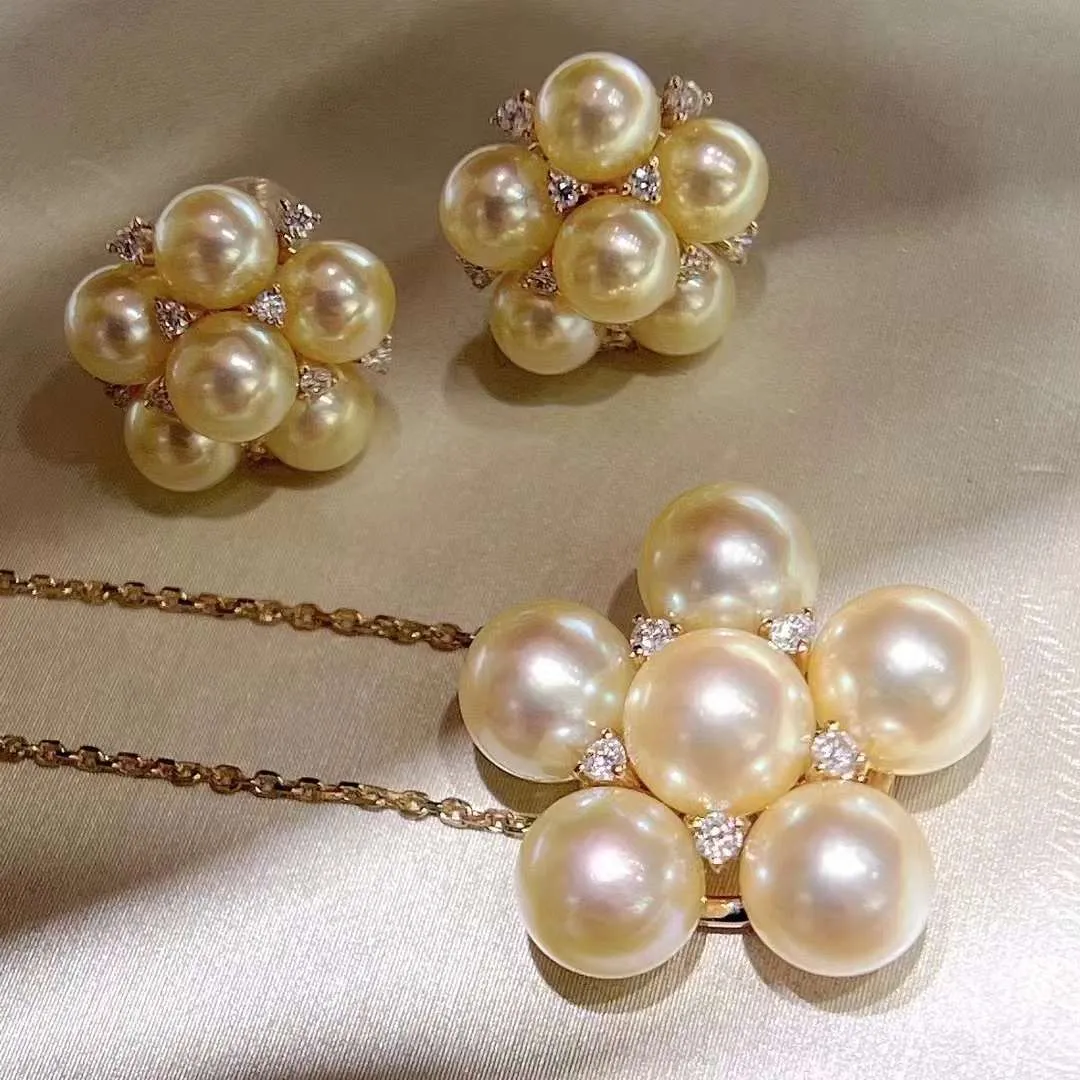 18K Akoya Pearl With Diamond Floral Stud Earrings and Pendant Set - TS007