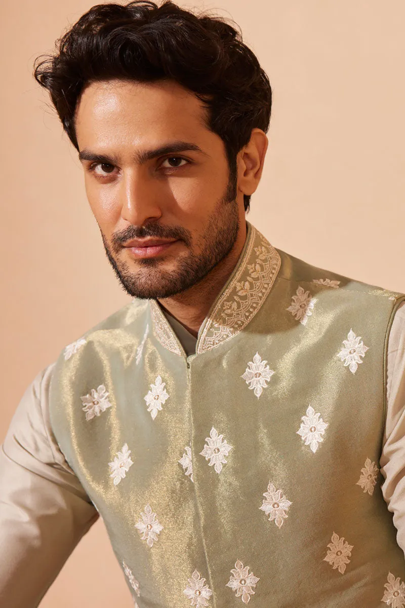 All Over Embroidered Kurta Bundi Set