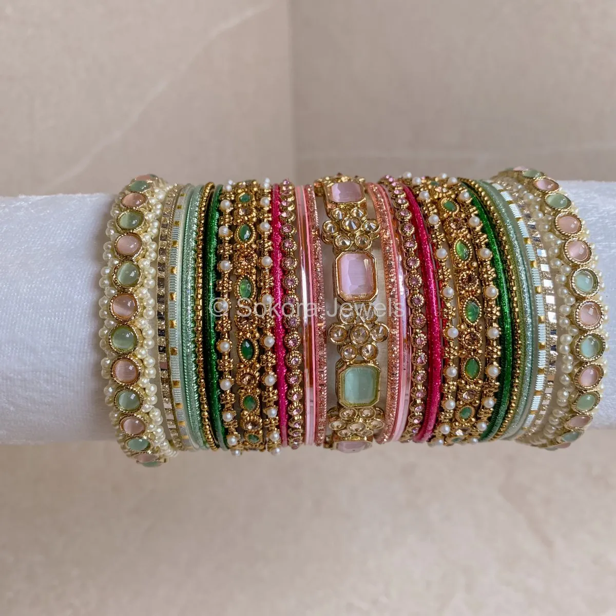 Ameli Luxury Bangle Set - Multicolour