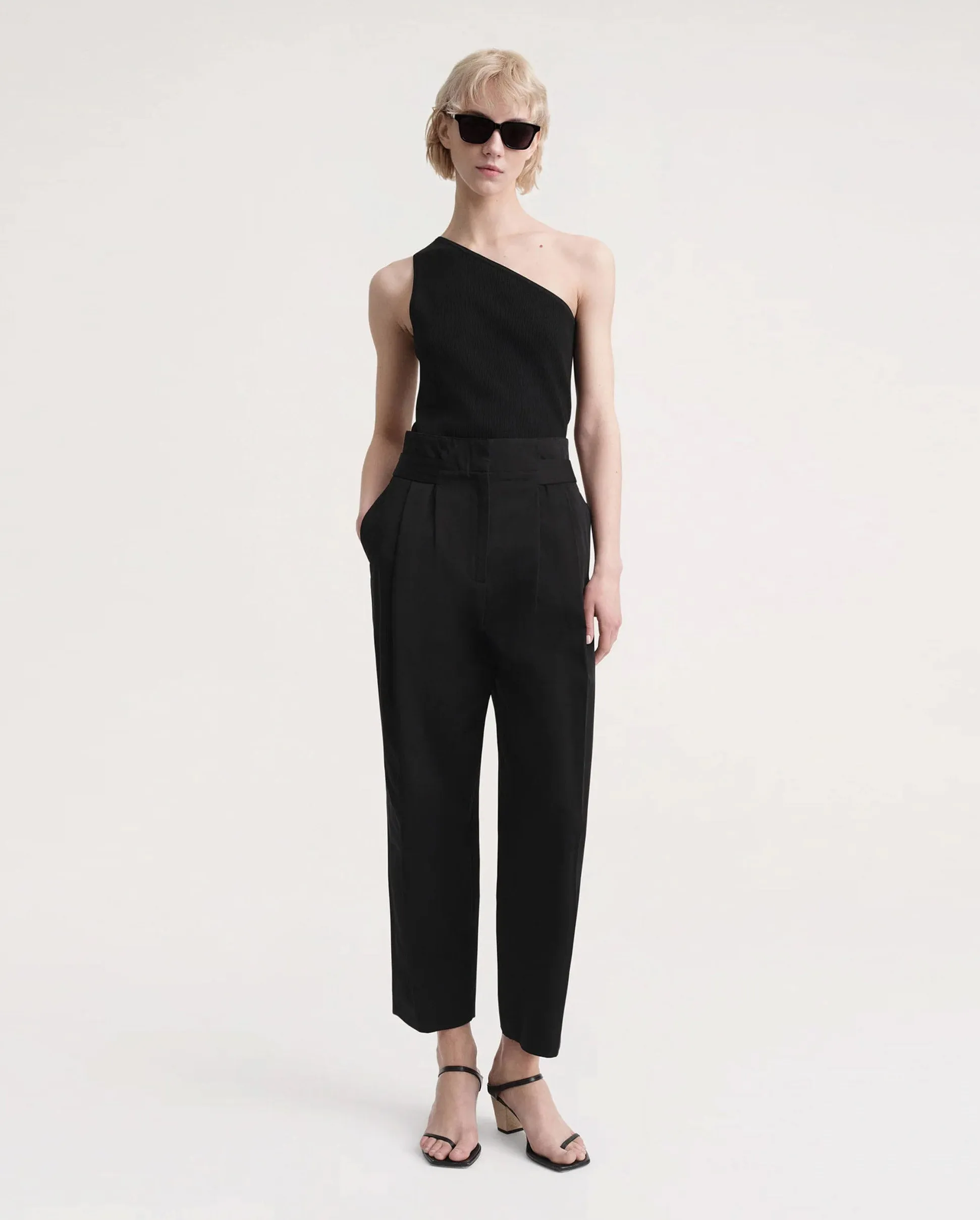 DOUBLE PLEATED TROUSERS / BLACK