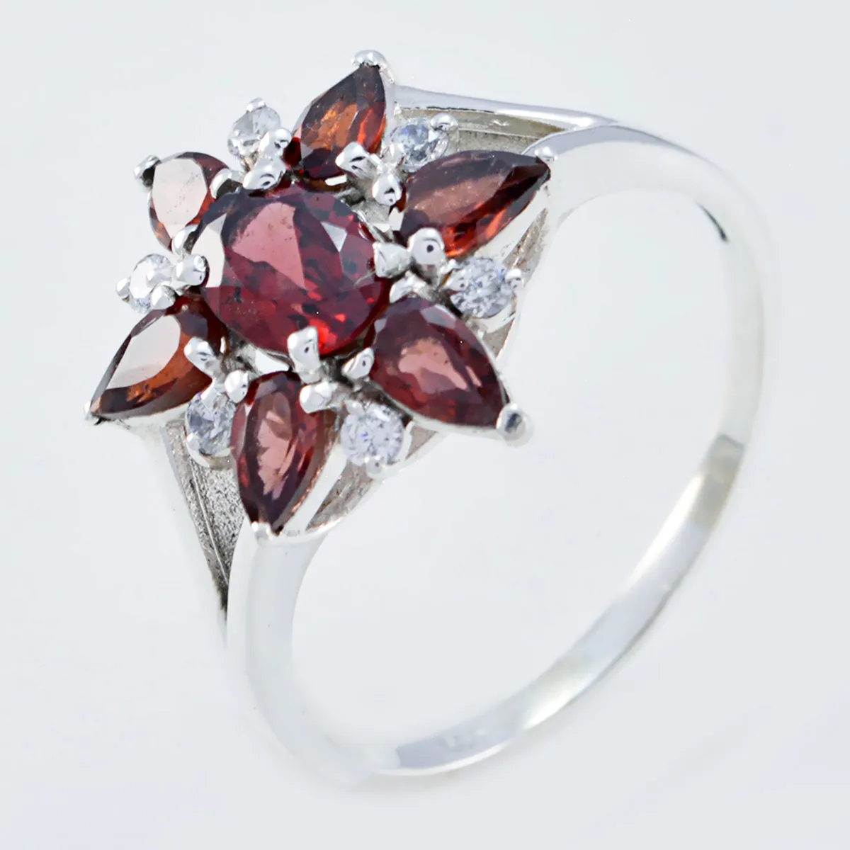 Elegant Stone Garnet 925 Sterling Silver Ring Fine Selling Items