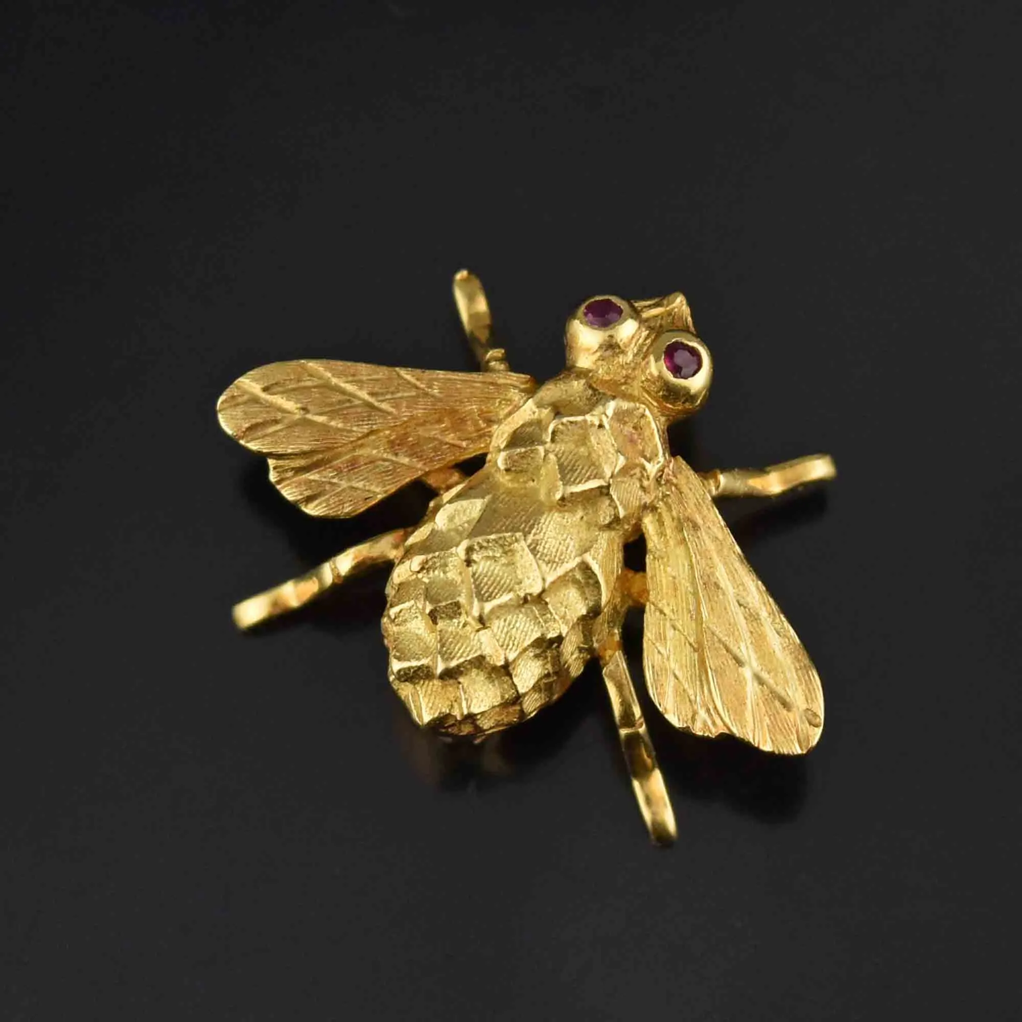 Fine 18K Gold Bumble Bee Brooch w Ruby Eyes