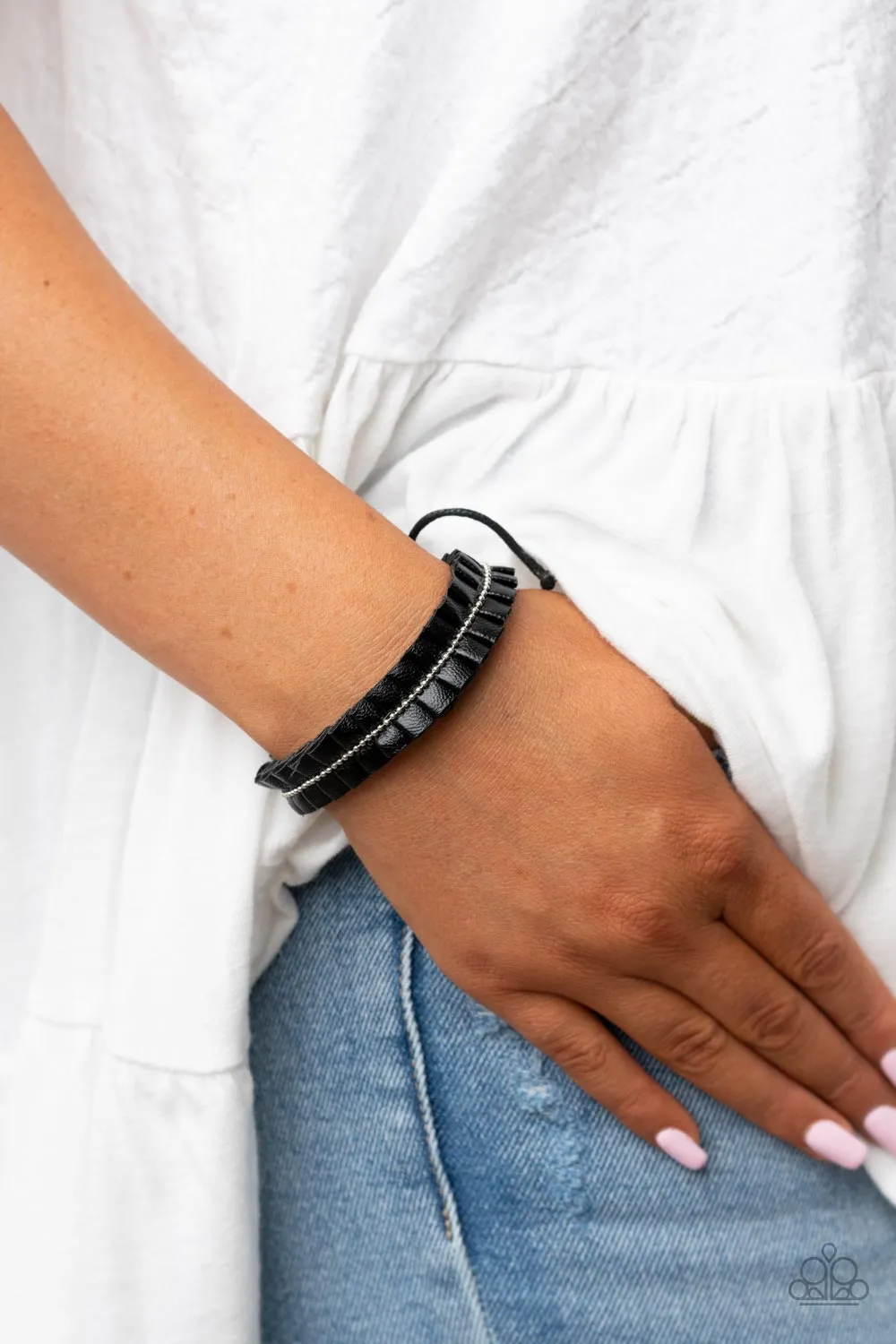 Hard to PLEATS Black-Bracelet