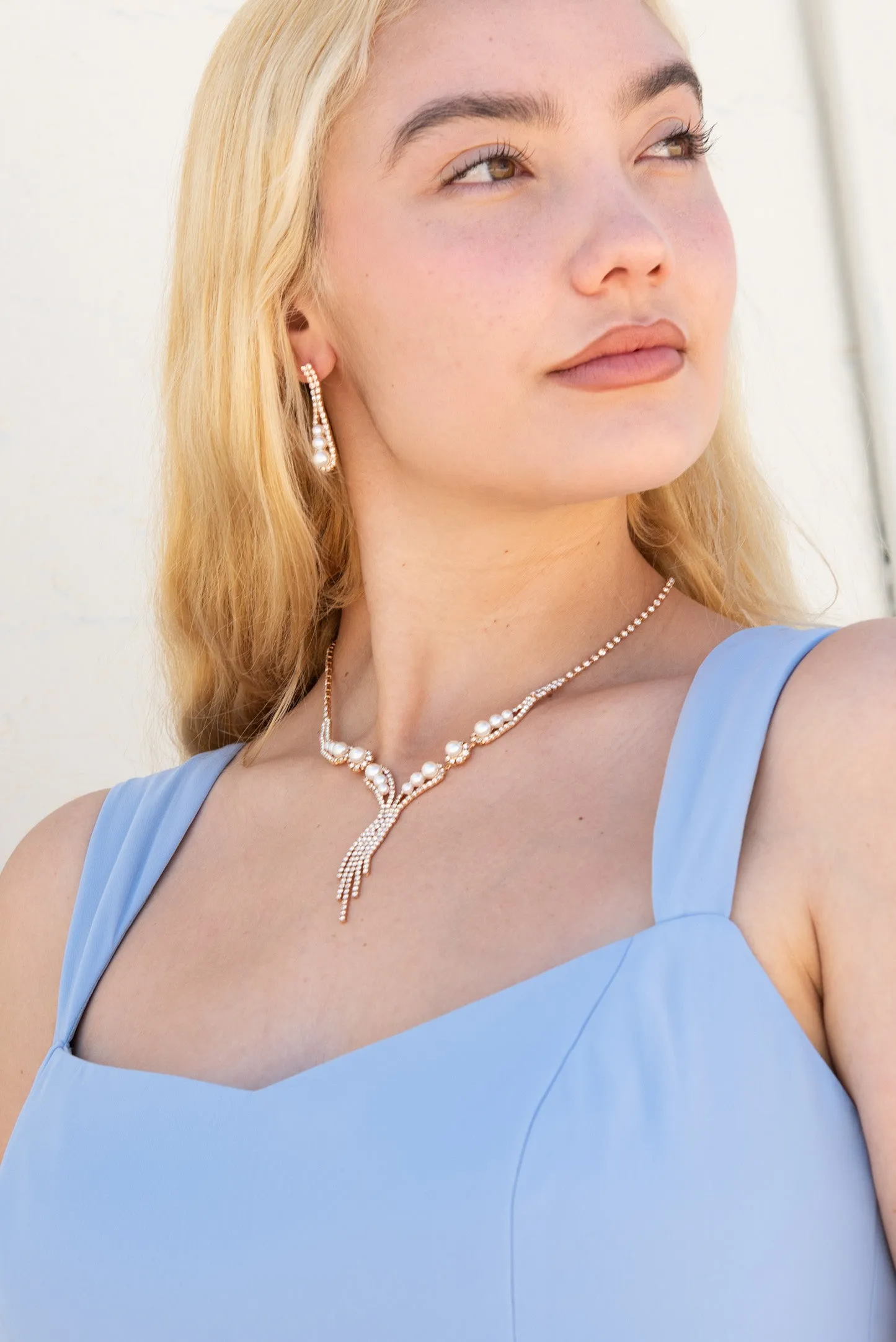 Leila Rhinestone & Pearls Lariat Necklace Set