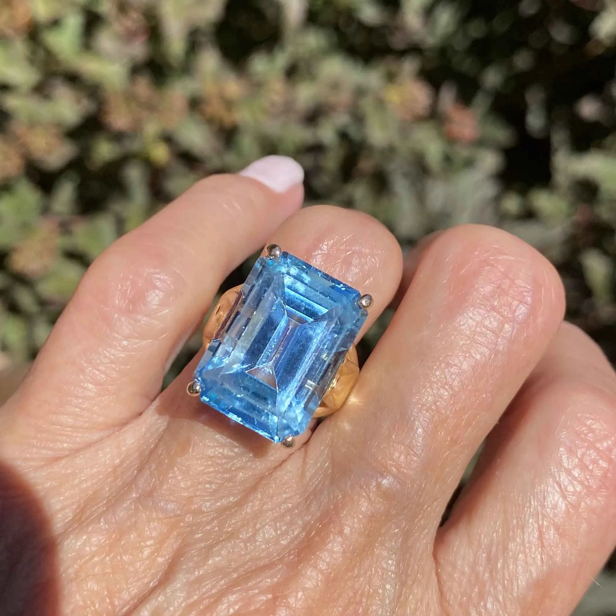 Mid Century 14K Gold Vintage 23 CTW Blue Topaz Ring