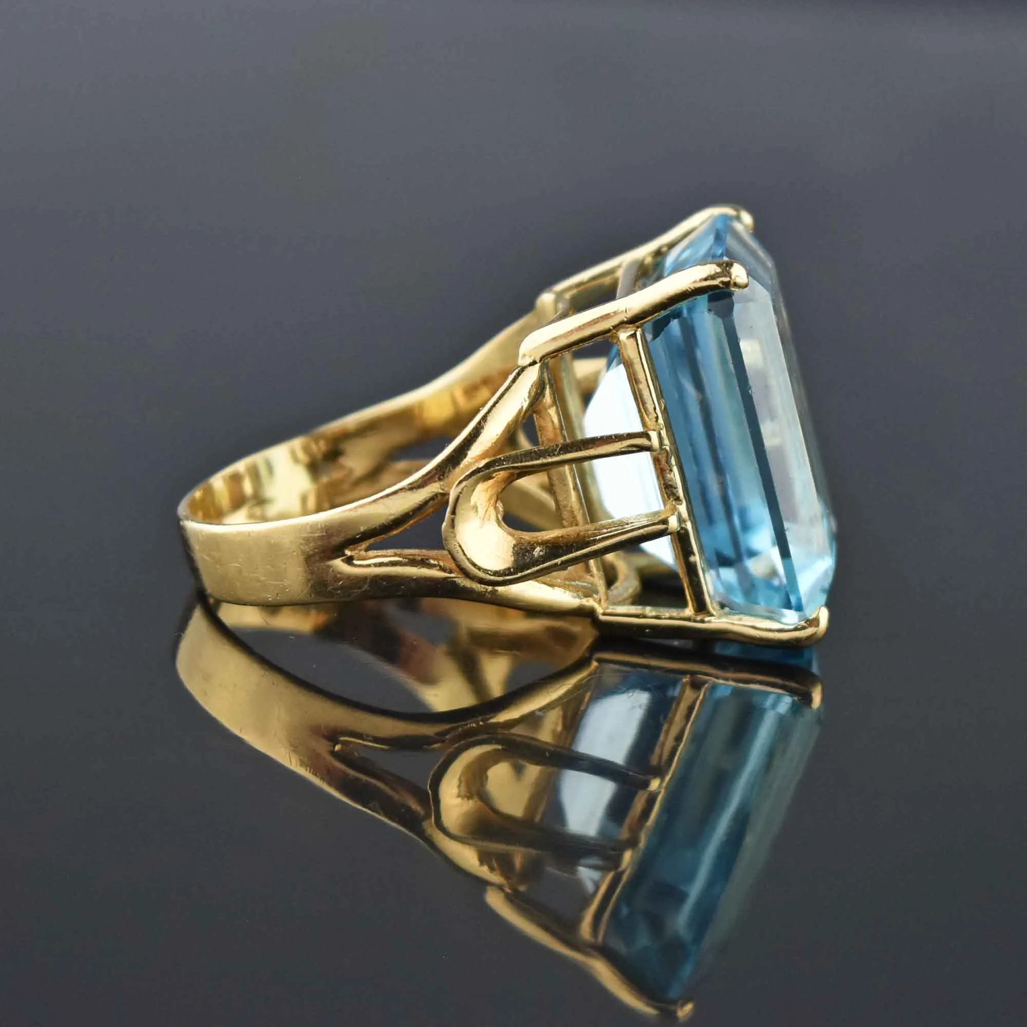 Mid Century 14K Gold Vintage 23 CTW Blue Topaz Ring