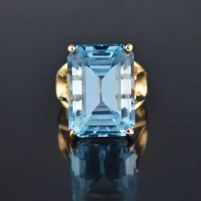 Mid Century 14K Gold Vintage 23 CTW Blue Topaz Ring