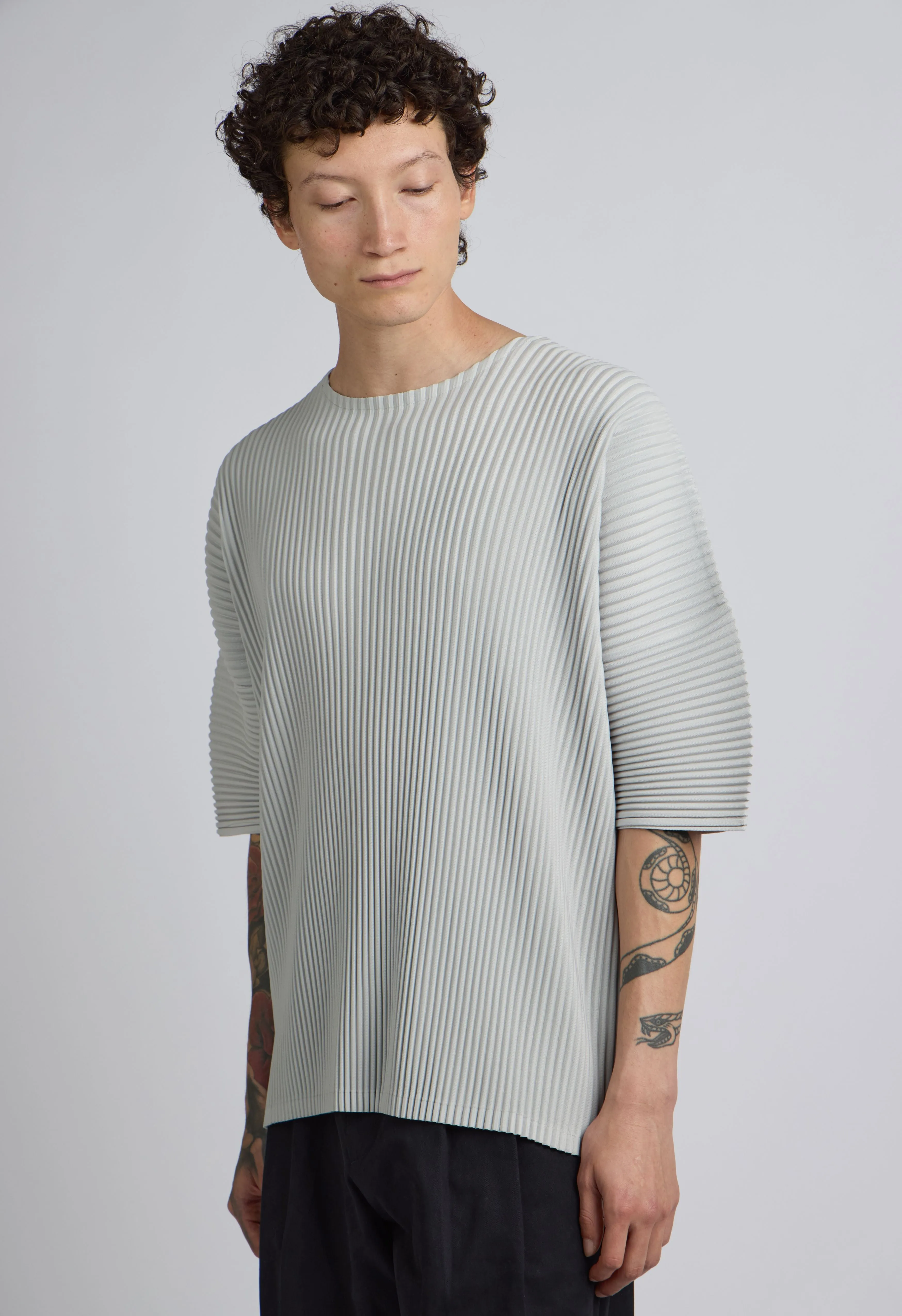 Pleated Crew Shirt In Powder