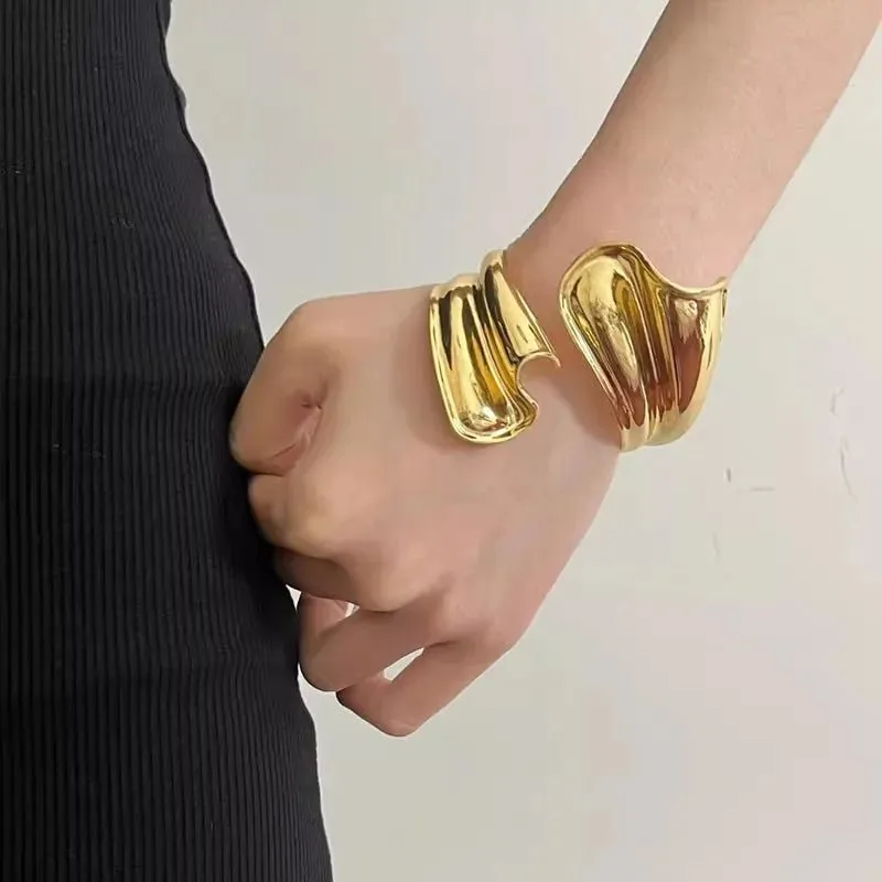 Twist Pleated Metal Open Bracelet